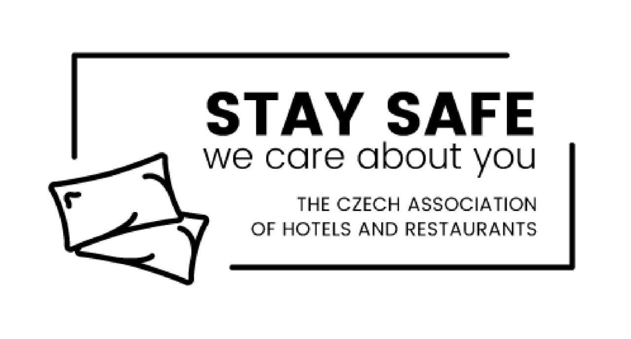Hotel U Kaple Дечин Экстерьер фото